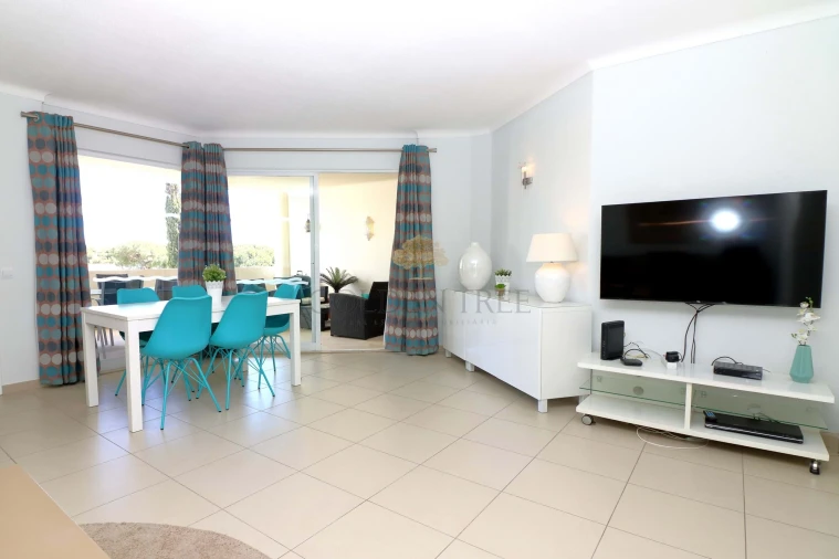 Apartamento T2 para Venda em Almancil Foto 7