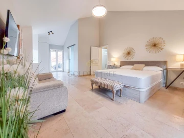 Apartamento T4 para Venda em Quarteira