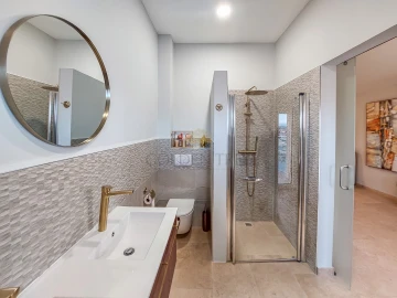 Apartamento T4 para Venda em Quarteira