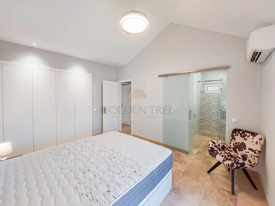 Apartamento T4 para Venda em Quarteira Foto 20