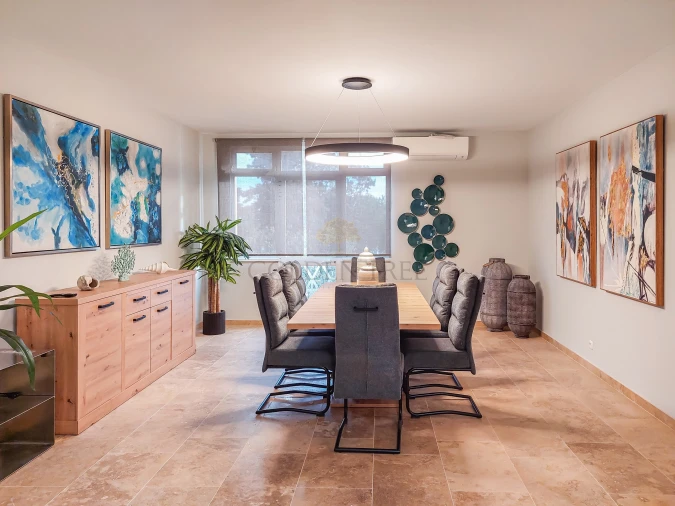 Apartamento T4 para Venda em Quarteira Foto 7
