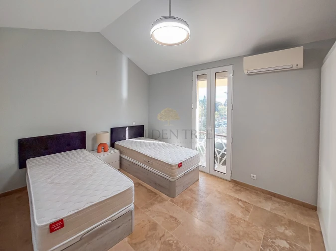 Apartamento T4 para Venda em Quarteira Foto 14