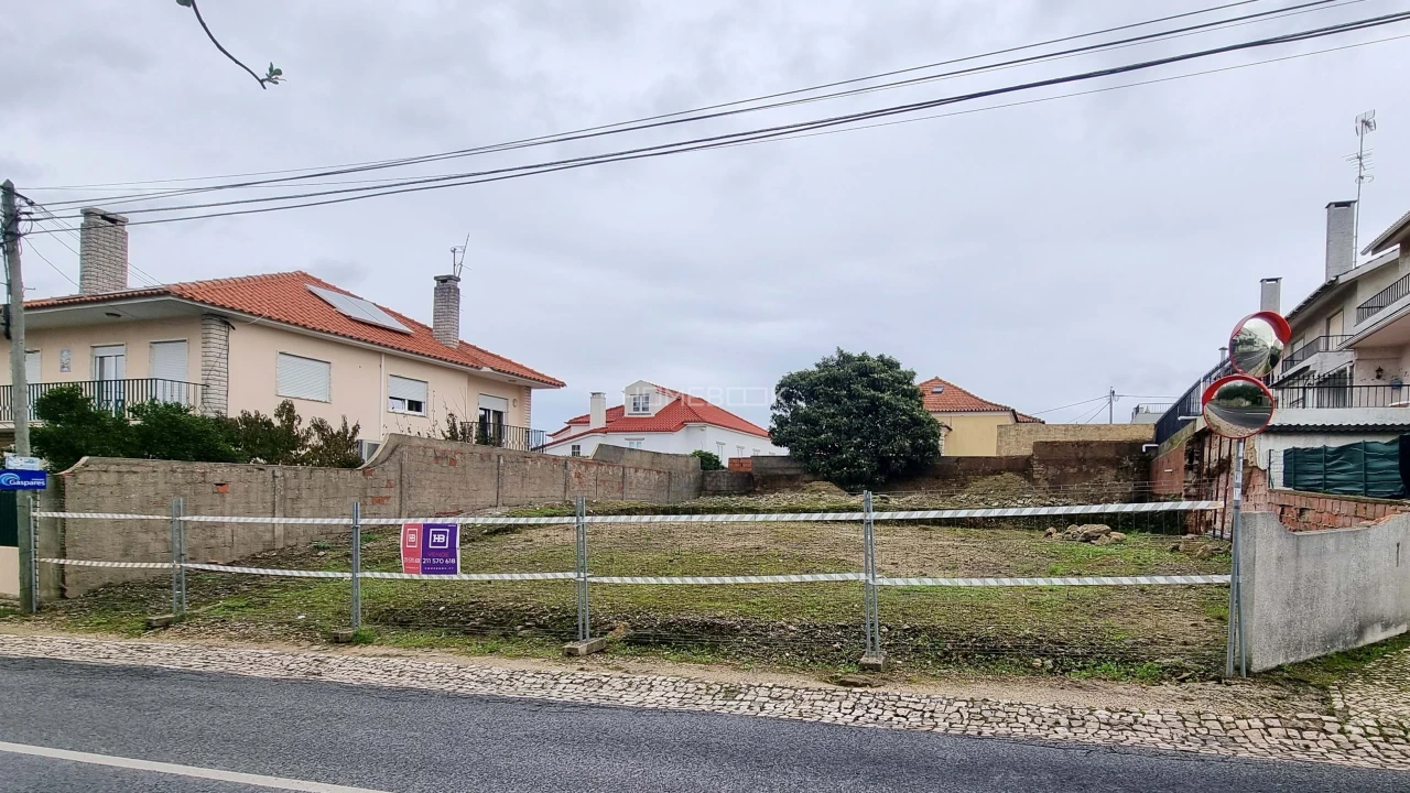 Terreno para Venda em Rio de Mouro Foto 1
