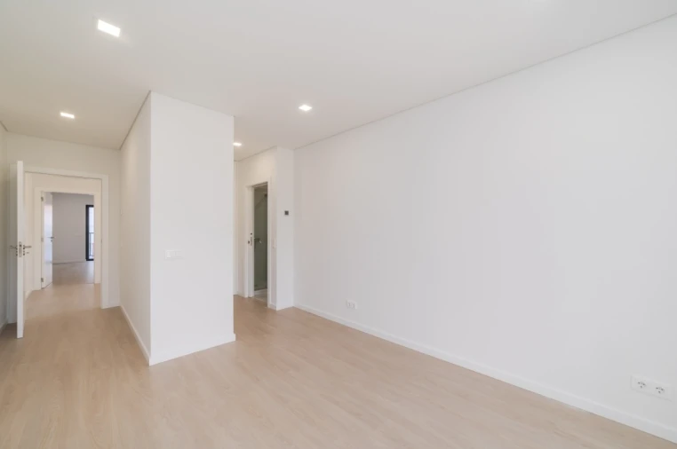 Moradia T4 para Venda em Tavarede Foto 9