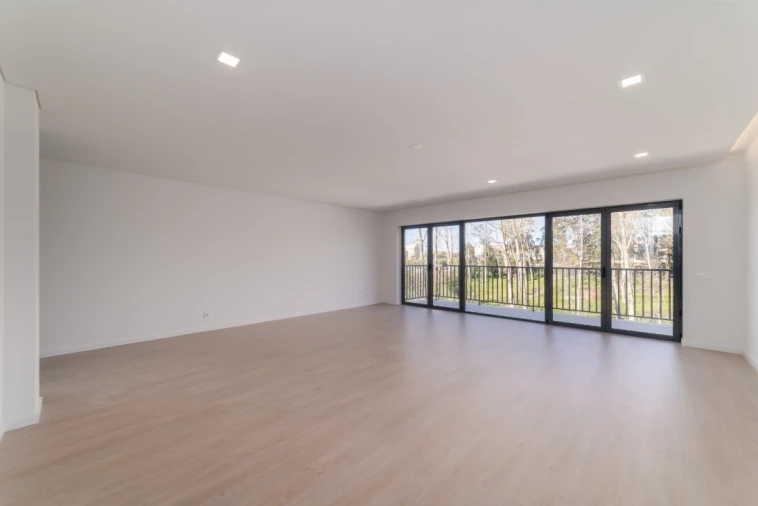 Moradia T4 para Venda em Tavarede Foto 4