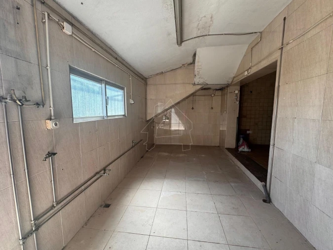 Loja para Arrendamento em Arrifana Foto 8