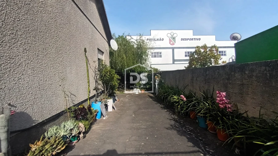 Moradia T3 para Venda em Batalha Foto 4