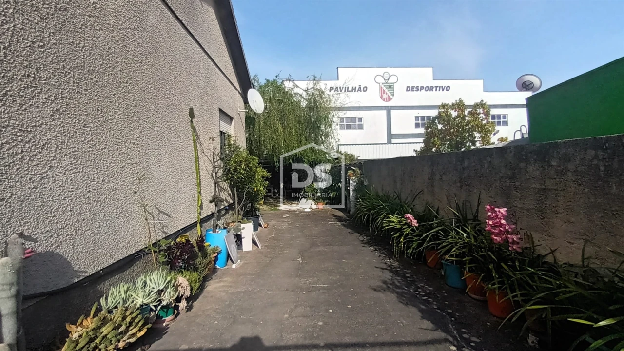 Moradia T3 para Venda em Batalha Foto 4