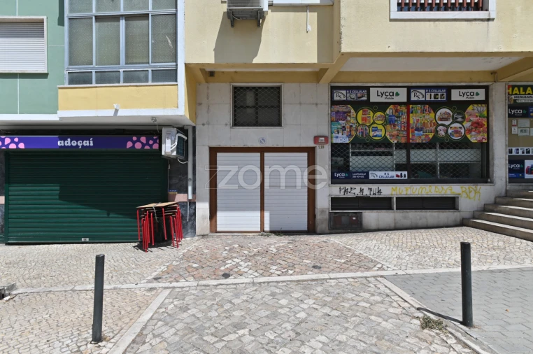 Negócio para Venda em Queluz e Belas Foto 17