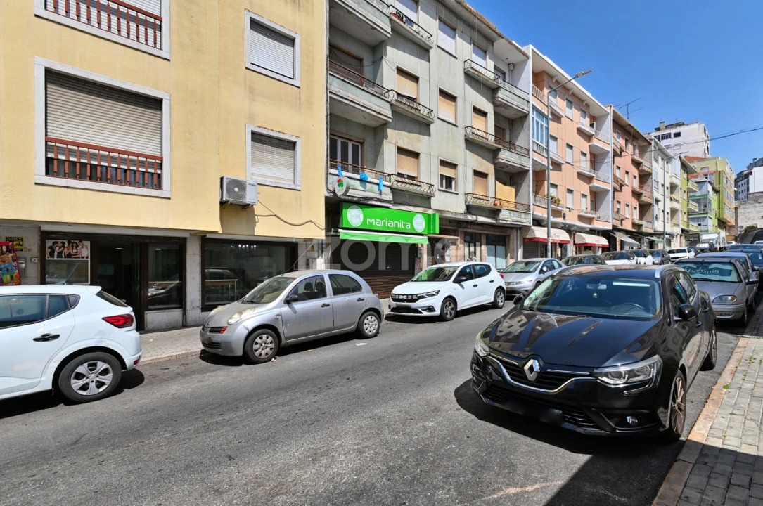 Negócio para Venda em Queluz e Belas Foto 7