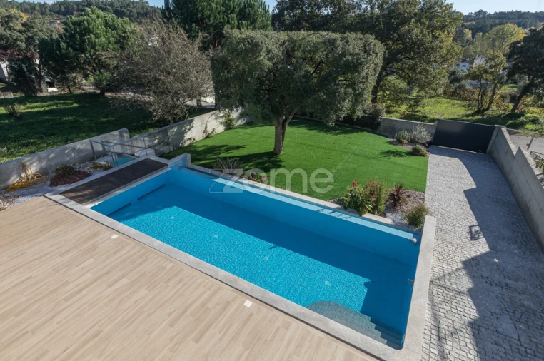 Moradia T4 para Venda em Tabua Foto 37