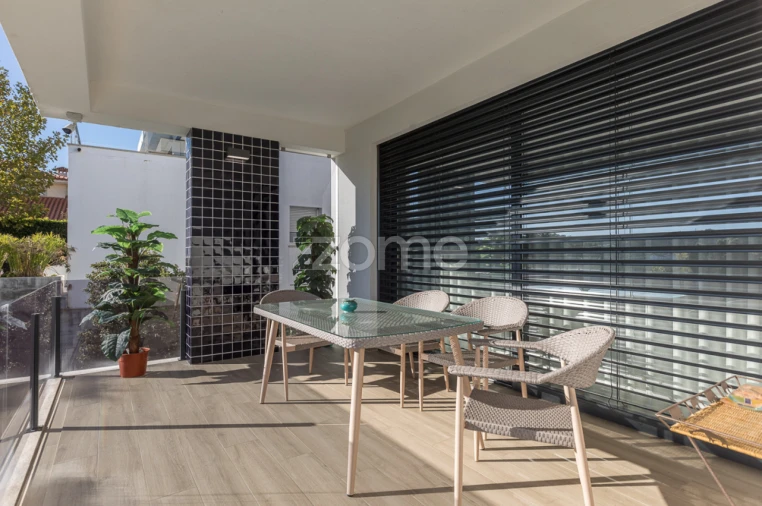 Moradia T4 para Venda em Tabua Foto 39