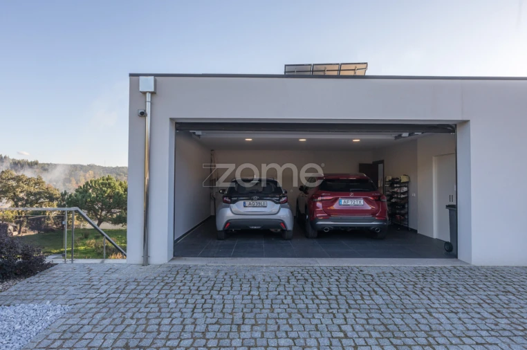 Moradia T4 para Venda em Tabua Foto 50