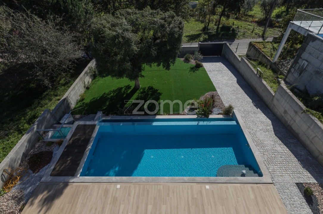 Moradia T4 para Venda em Tabua Foto 13