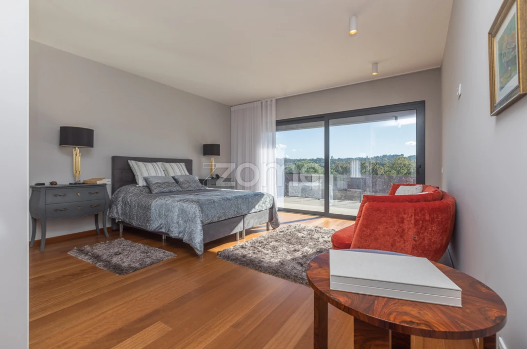 Moradia T4 para Venda em Tabua Foto 18