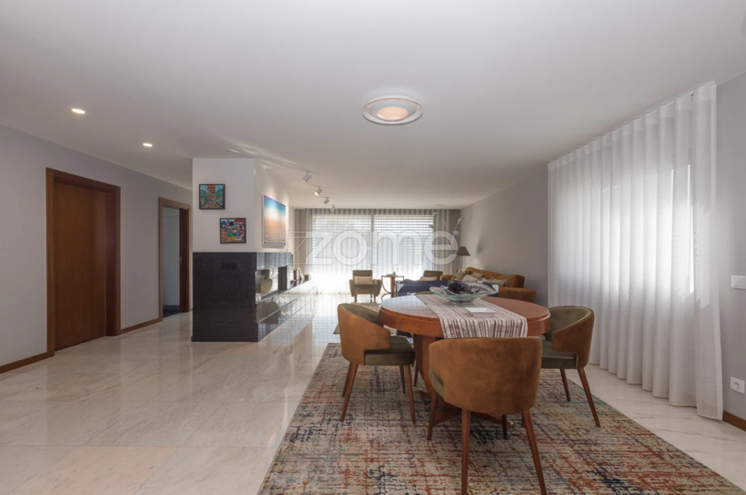 Moradia T4 para Venda em Tabua Foto 26