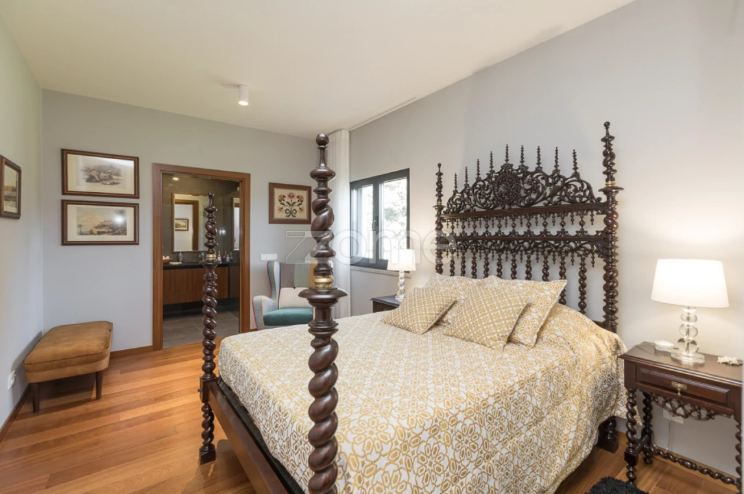 Moradia T4 para Venda em Tabua Foto 33