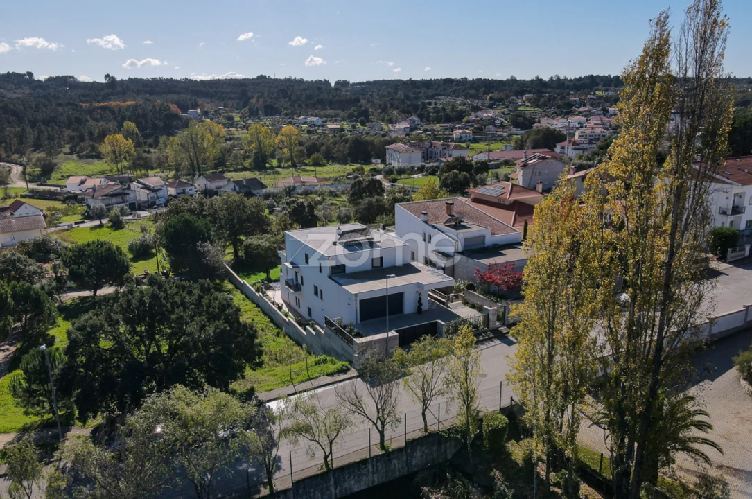 Moradia T4 para Venda em Tabua Foto 55