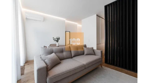 Apartamento para Venda em Cedofeita, Santo Ildefonso, Sé, Miragaia, São Nicolau e Vitória