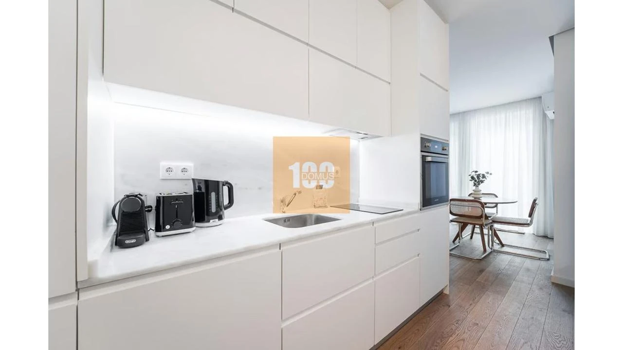 Apartamento para Venda em Cedofeita, Santo Ildefonso, Sé, Miragaia, São Nicolau e Vitória Foto 4