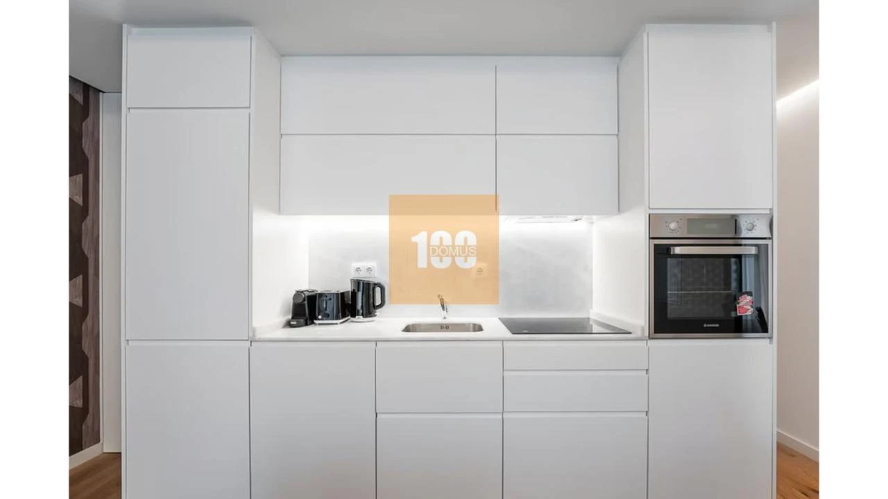 Apartamento T1 para Venda em Cedofeita, Santo Ildefonso, Sé, Miragaia, São Nicolau e Vitória Foto 4