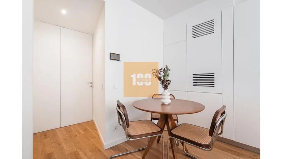 Apartamento T2 para Venda em Cedofeita, Santo Ildefonso, Sé, Miragaia, São Nicolau e Vitória Foto 14