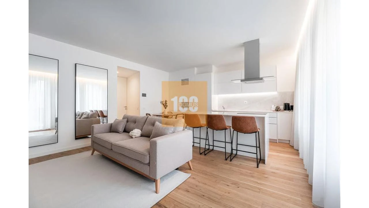 Apartamento T2 para Venda em Cedofeita, Santo Ildefonso, Sé, Miragaia, São Nicolau e Vitória Foto 8