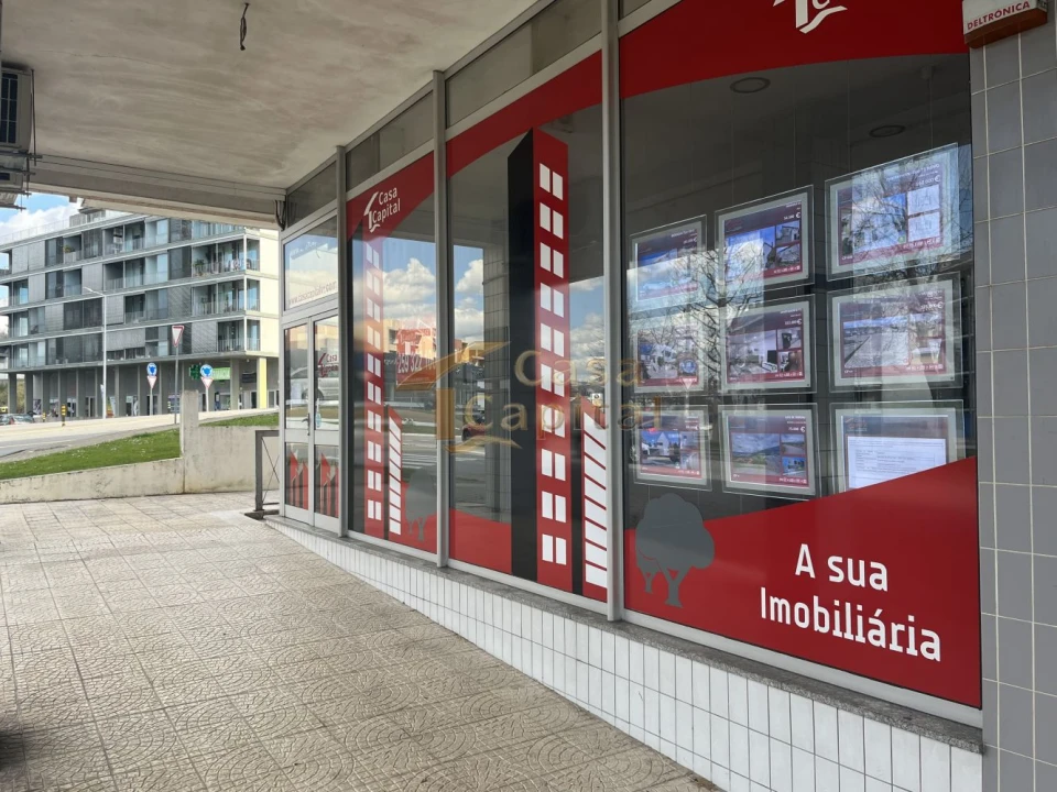 Loja para Arrendamento em Nossa Senhora da Conceição, São Pedro e São Dinis Foto 4