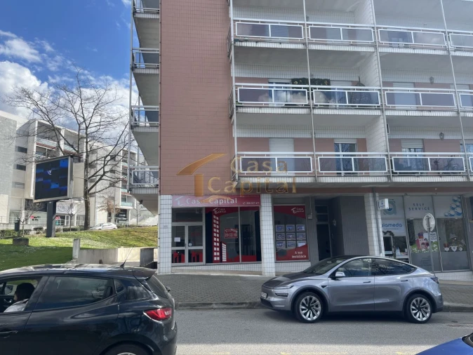 Loja para Arrendamento em Nossa Senhora da Conceição, São Pedro e São Dinis Foto 2