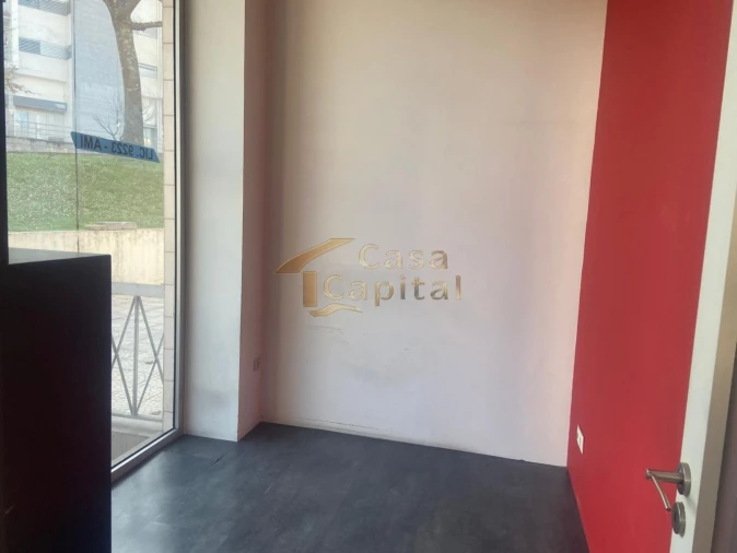 Loja para Arrendamento em Nossa Senhora da Conceição, São Pedro e São Dinis Foto 8