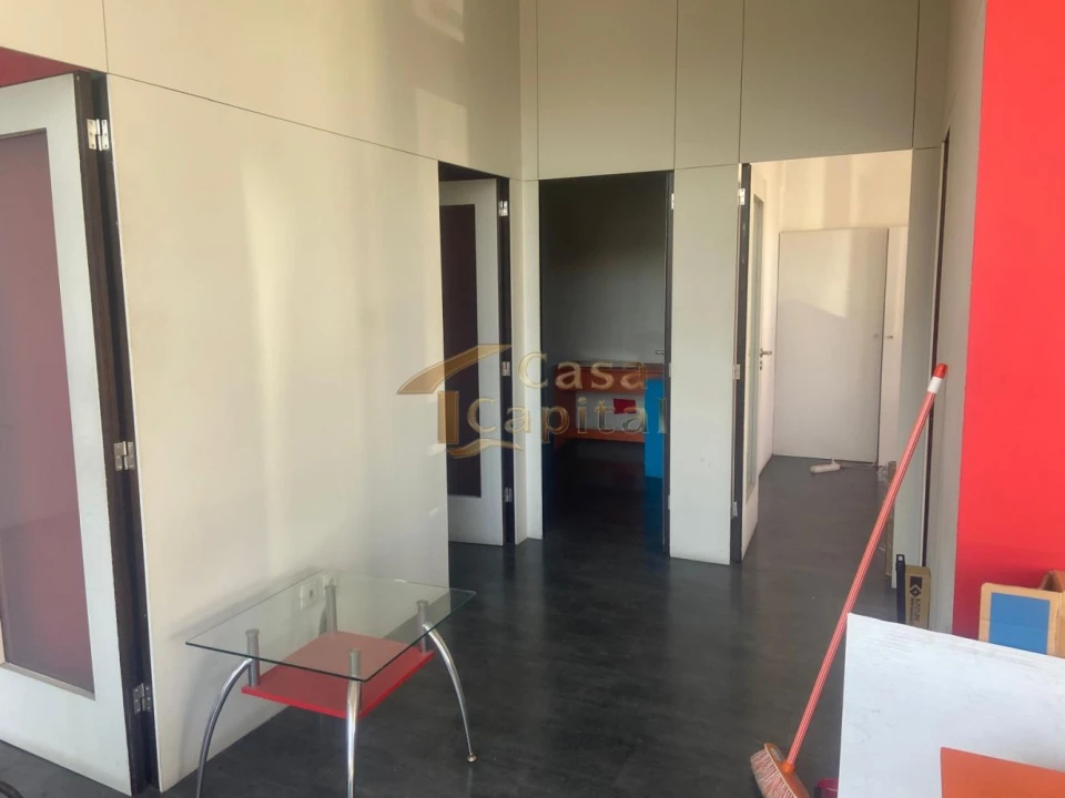 Loja para Arrendamento em Nossa Senhora da Conceição, São Pedro e São Dinis Foto 6