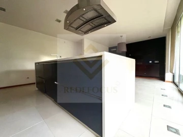 Moradia T3 para Venda em São João da Madeira