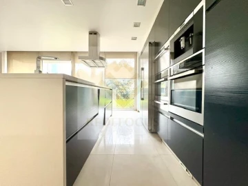 Moradia T3 para Venda em São João da Madeira