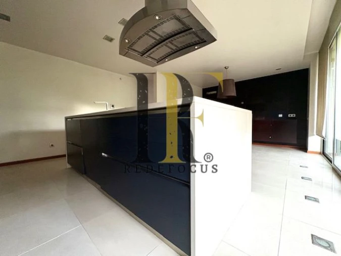 Moradia T3 para Venda em São João da Madeira Foto 9