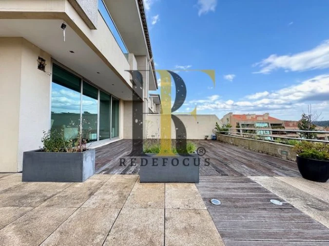 Moradia T3 para Venda em São João da Madeira Foto 29