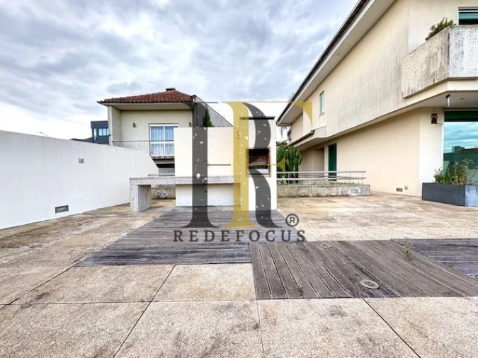 Moradia T3 para Venda em São João da Madeira Foto 28