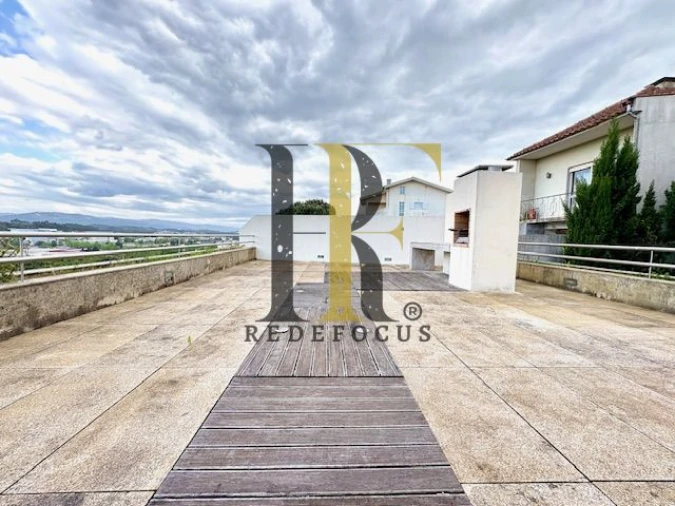 Moradia T3 para Venda em São João da Madeira Foto 30