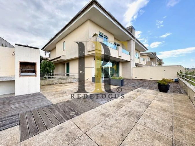 Moradia T3 para Venda em São João da Madeira Foto 27