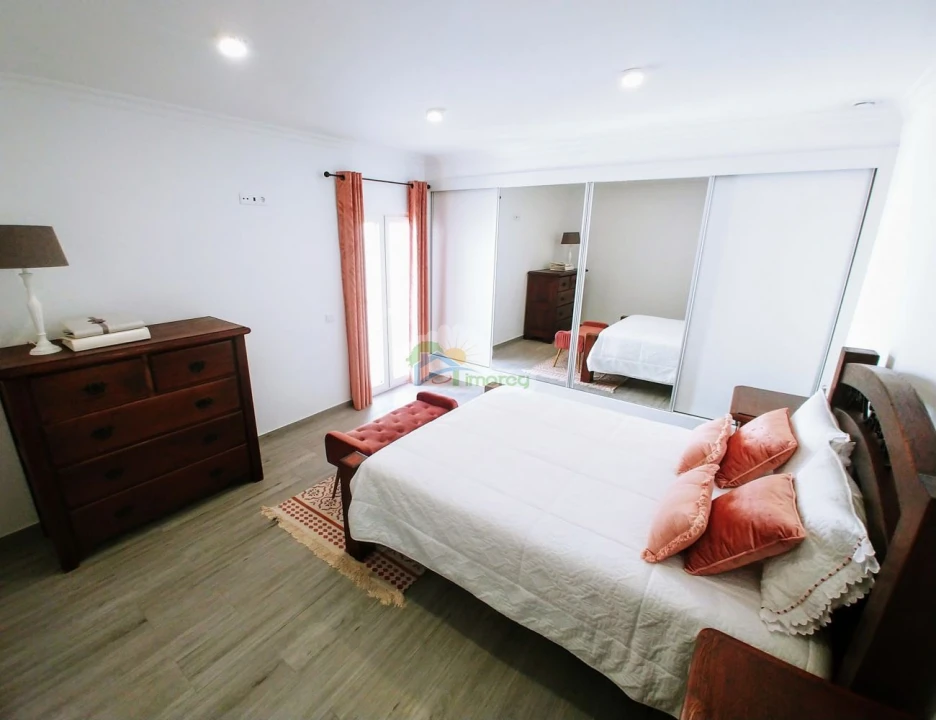 Apartamento T3 para Venda em Reguengos de Monsaraz Foto 2