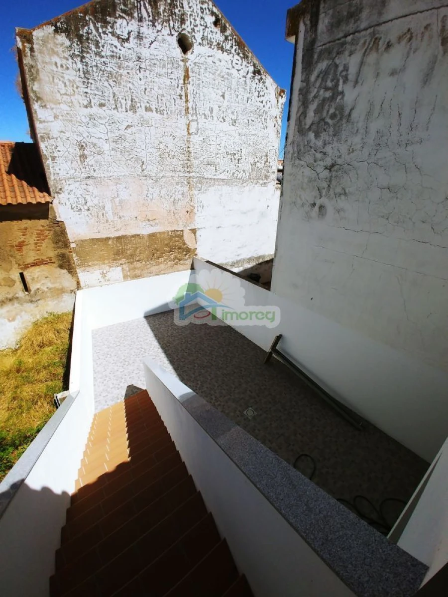 Apartamento T3 para Venda em Reguengos de Monsaraz Foto 5