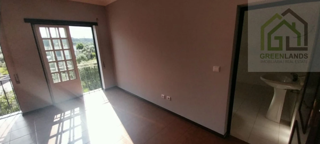 Apartamento T2 para Venda em Arganil Foto 23