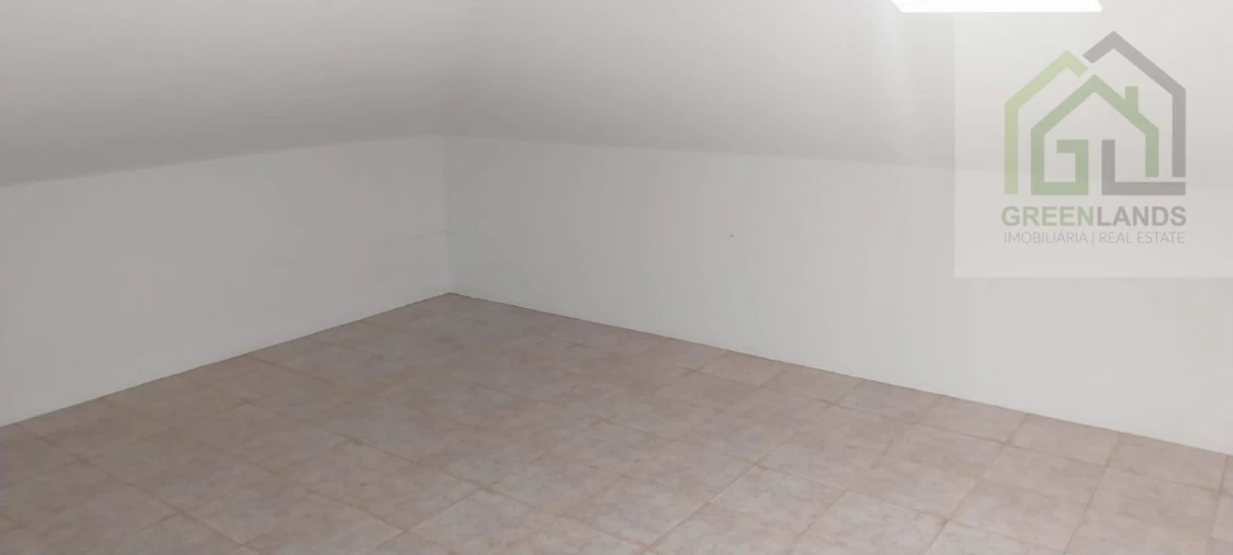 Apartamento T2 para Venda em Arganil Foto 30