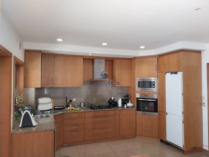 Apartamento T4 para Venda em Beduído e Veiros Foto 7