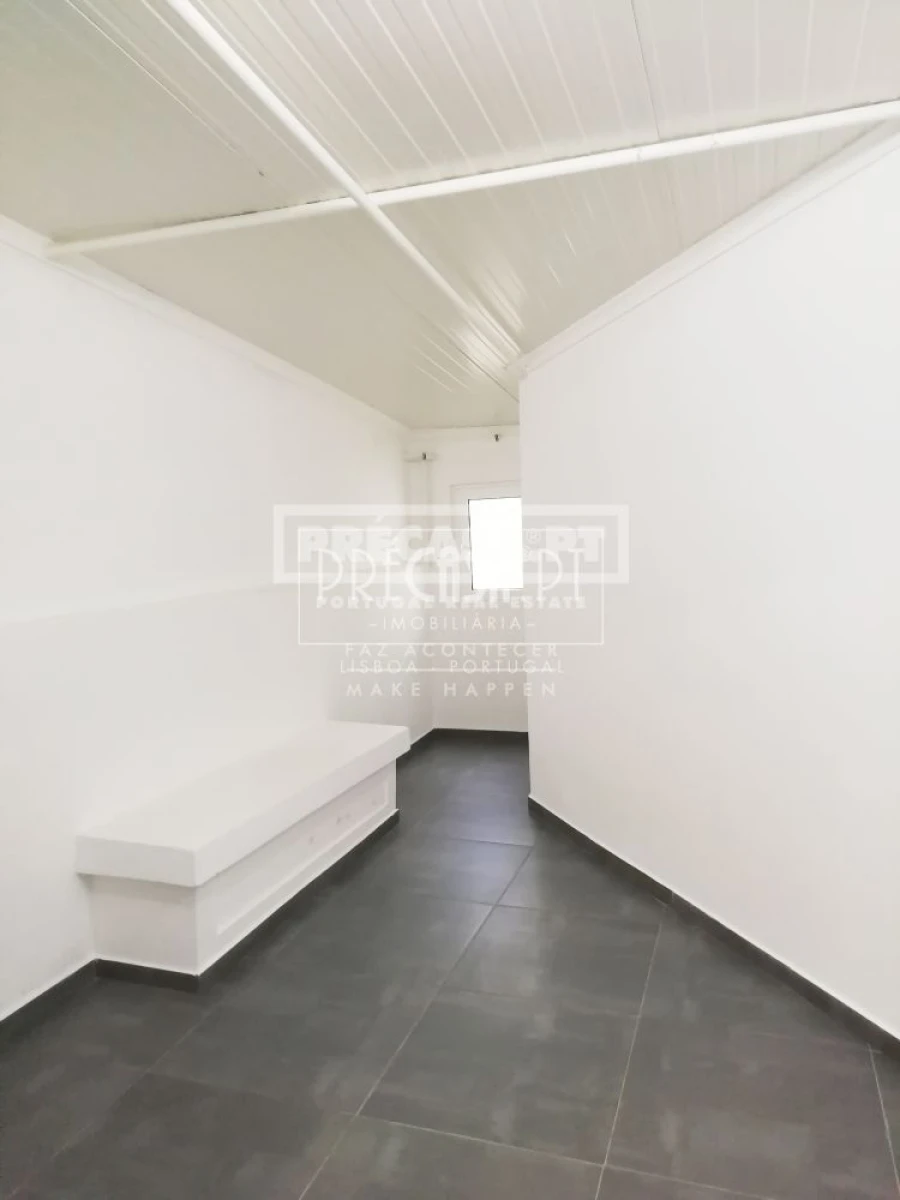 Apartamento T2 para Venda em Penha de França Foto 5