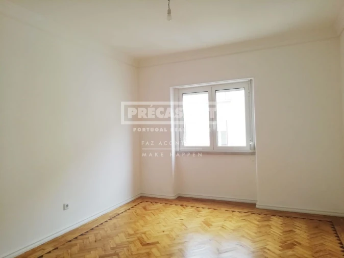 Apartamento T2 para Venda em Penha de França Foto 13