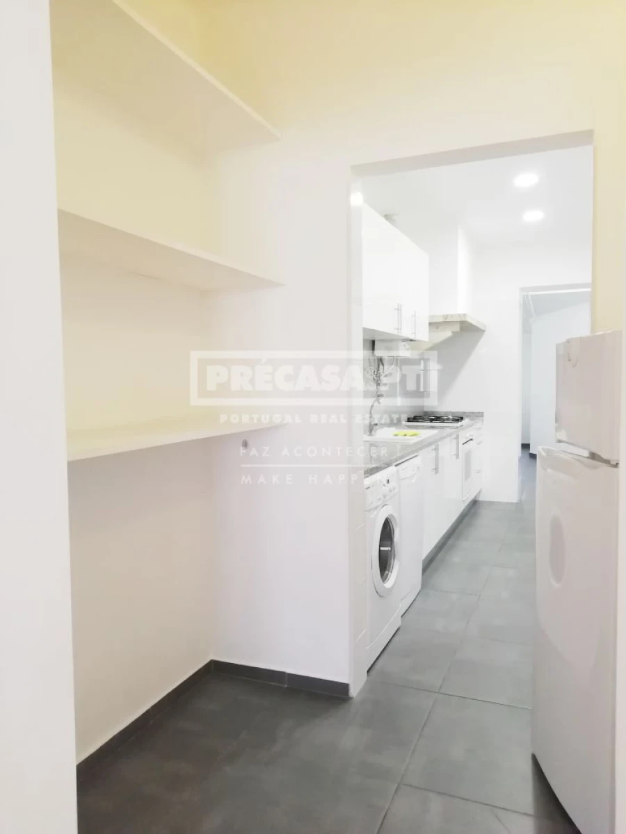 Apartamento T2 para Venda em Penha de França Foto 11