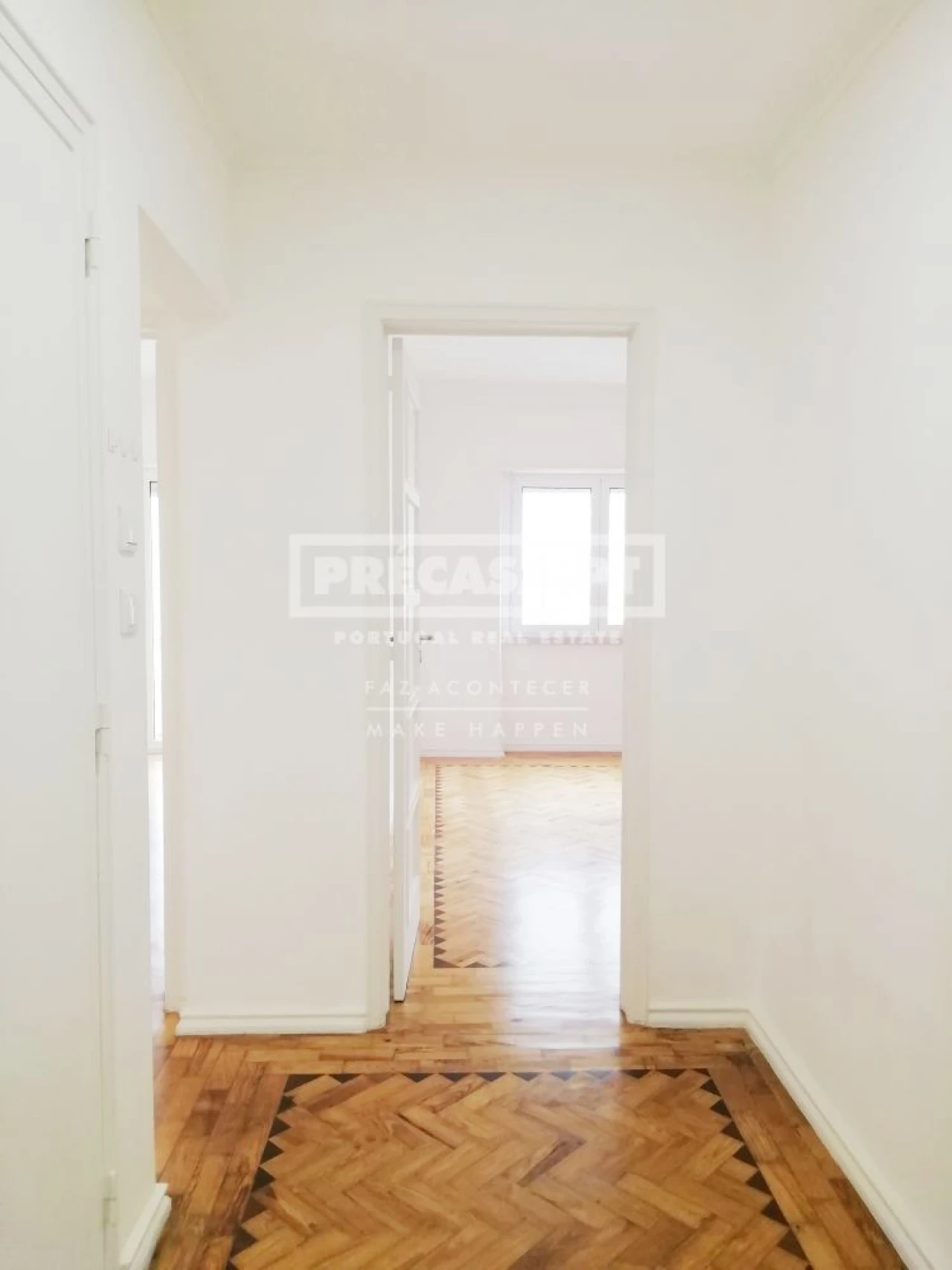 Apartamento T2 para Venda em Penha de França Foto 15