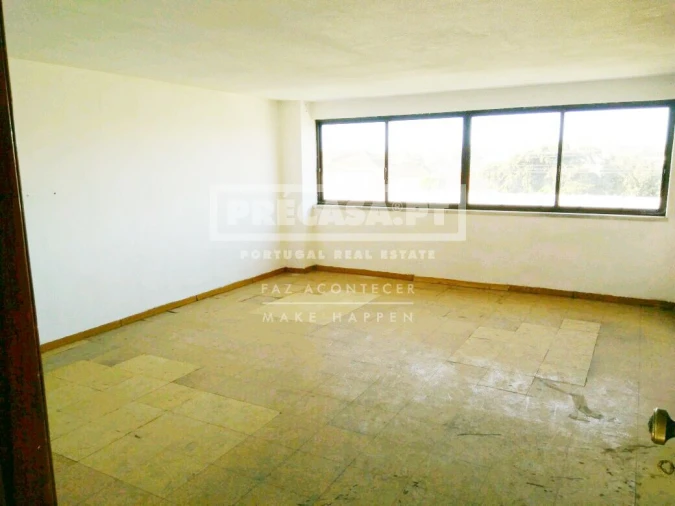 Loja para Arrendamento em Massamá e Monte Abraão Foto 18