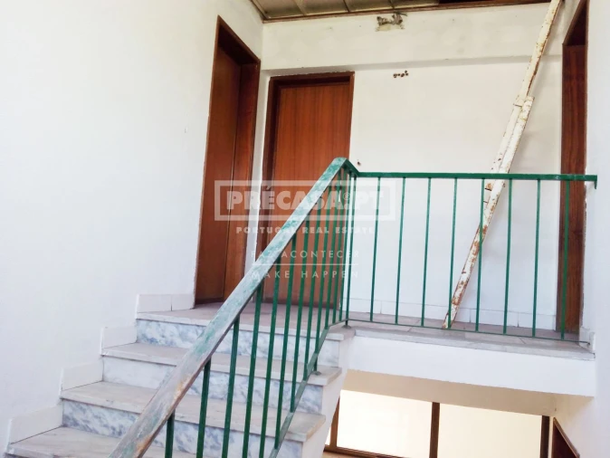 Loja para Arrendamento em Massamá e Monte Abraão Foto 4