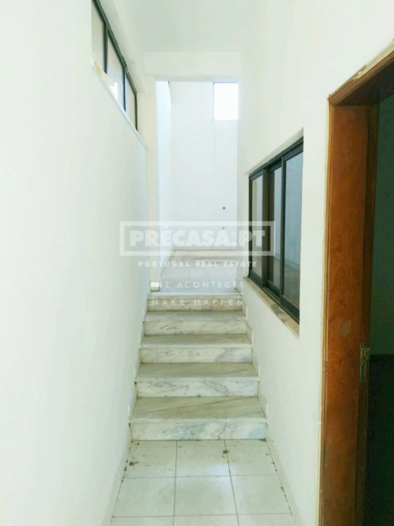 Loja para Arrendamento em Massamá e Monte Abraão Foto 8